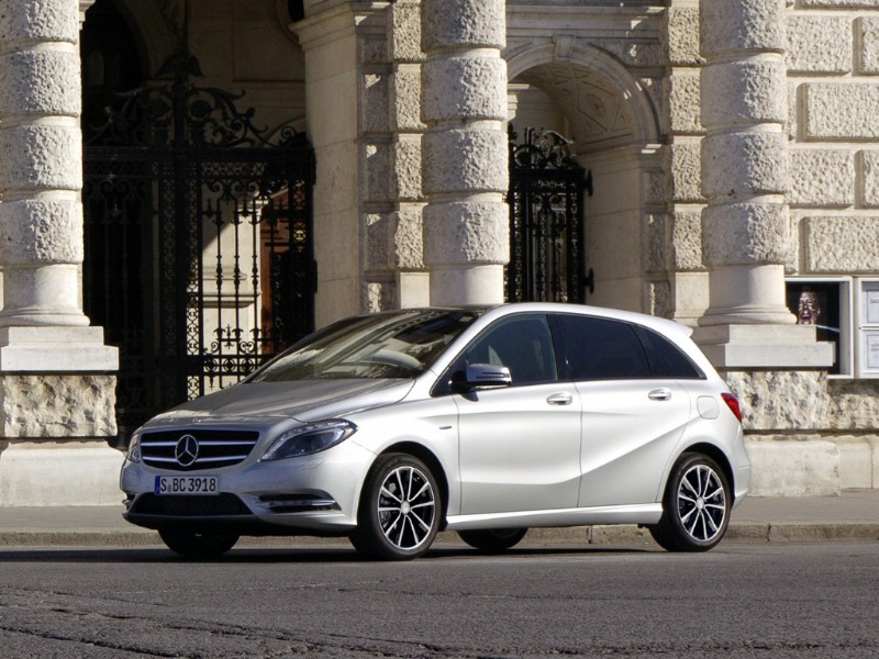 Eerste Rij-indruk Nieuwe Mercedes B-klasse - Bossen & De Bakker ...