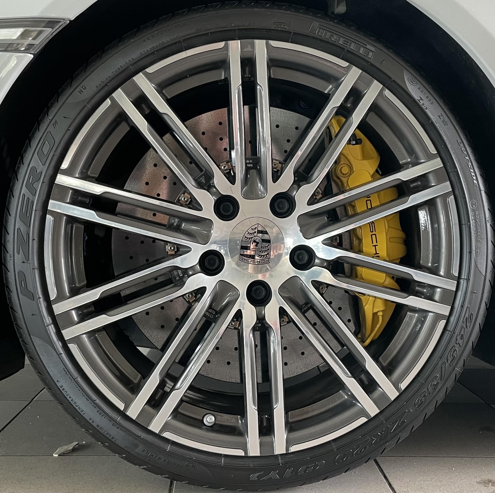 Porsche 911 Cabrio 3.8 Turbo S 1