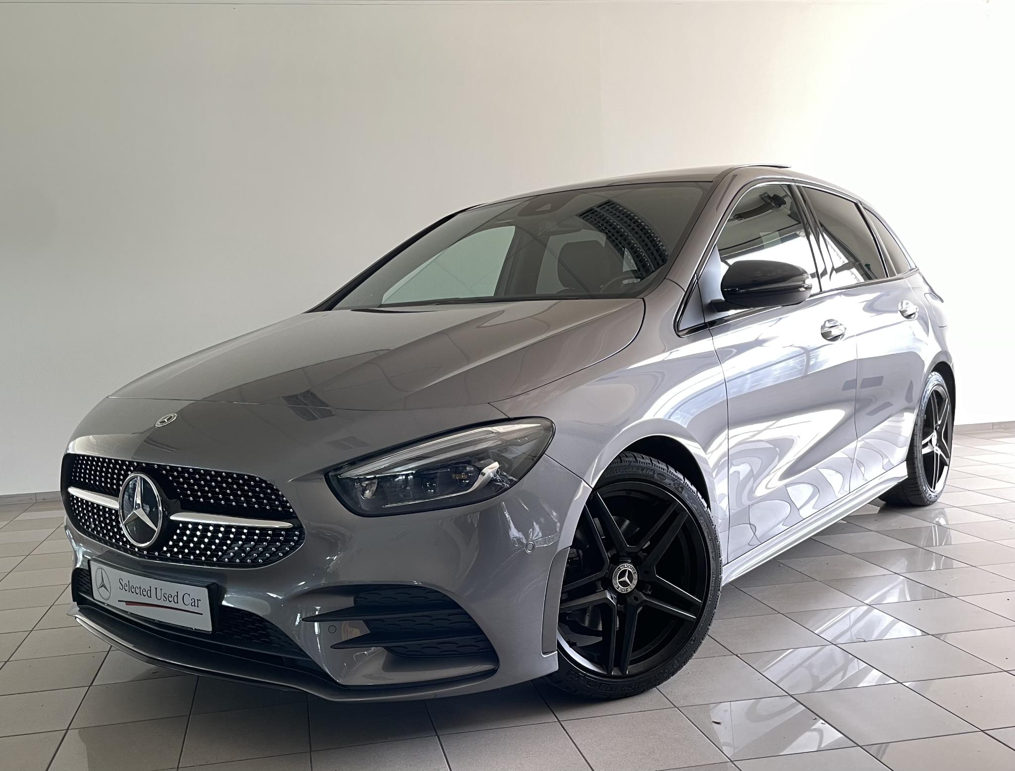 Mercedes-Benz B-klasse 180 Business Solution AMG