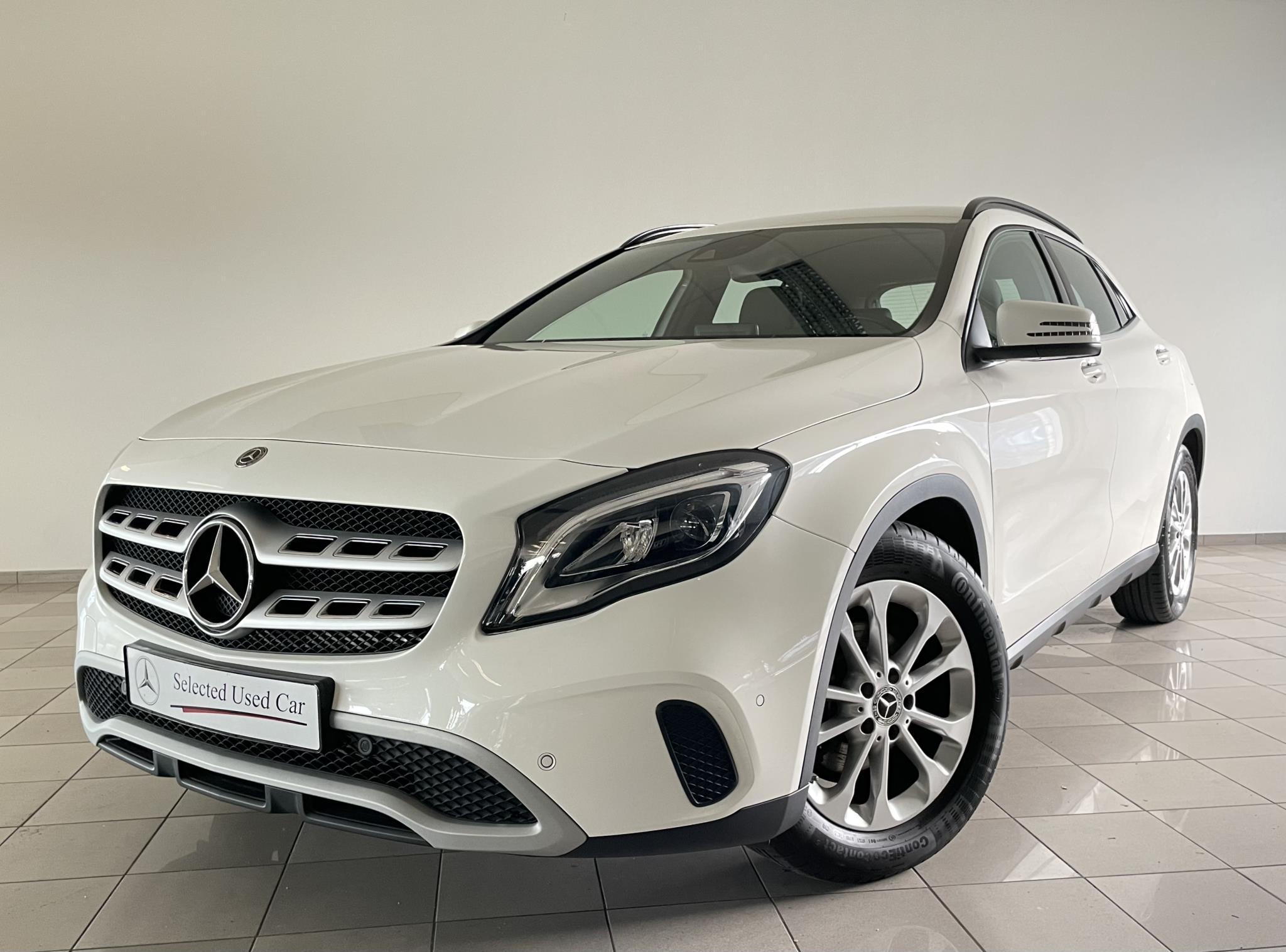 Mercedes-Benz GLA-klasse 180 Business Solution Limited