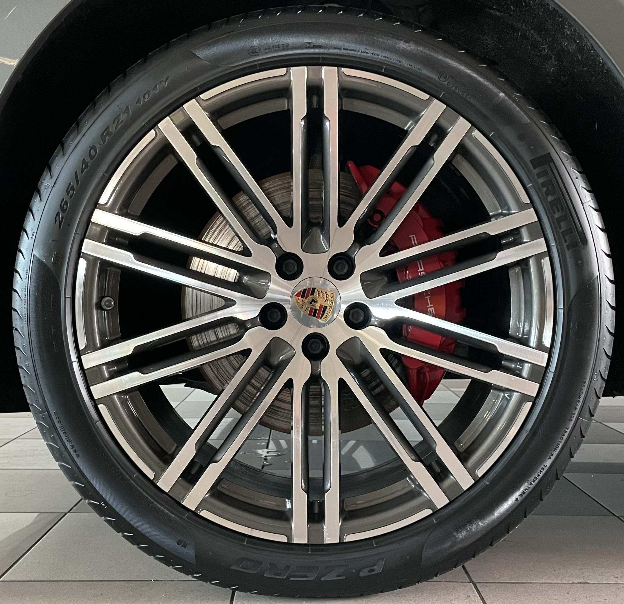 Porsche Macan 3.6 Turbo 1