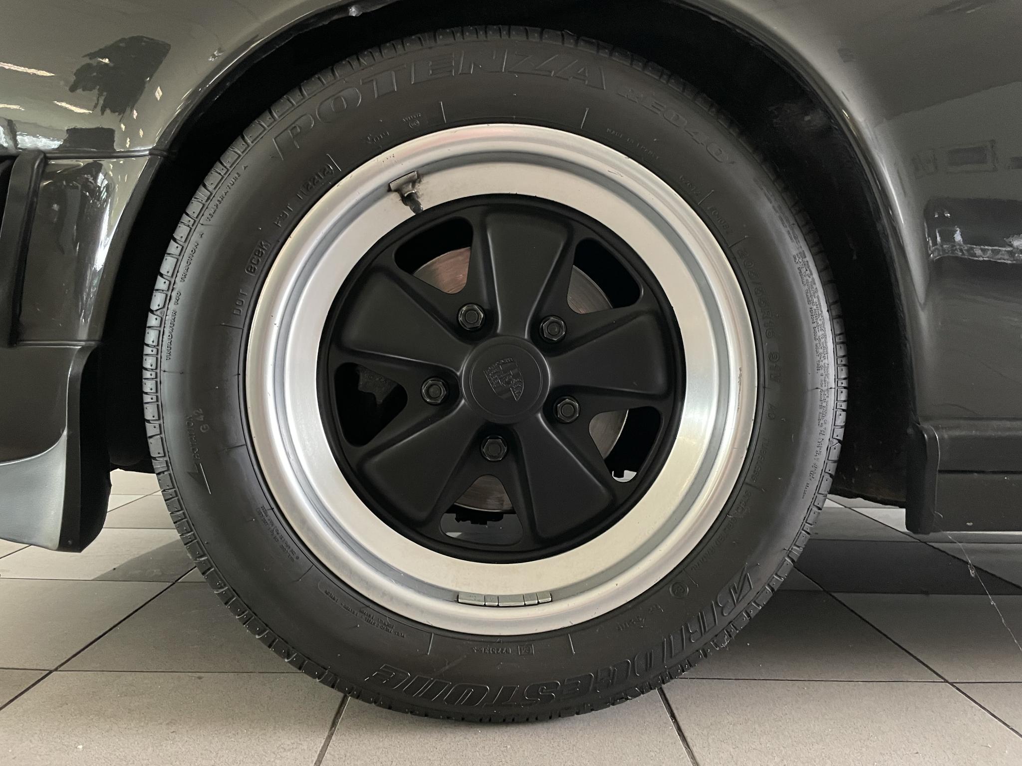 Porsche 911 3.0 SC Coupé 1